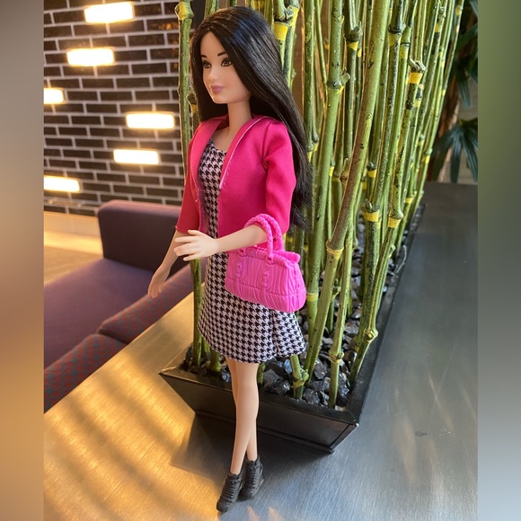 Brand New Mattel Barbie Fashionista - Picture 12 of 13